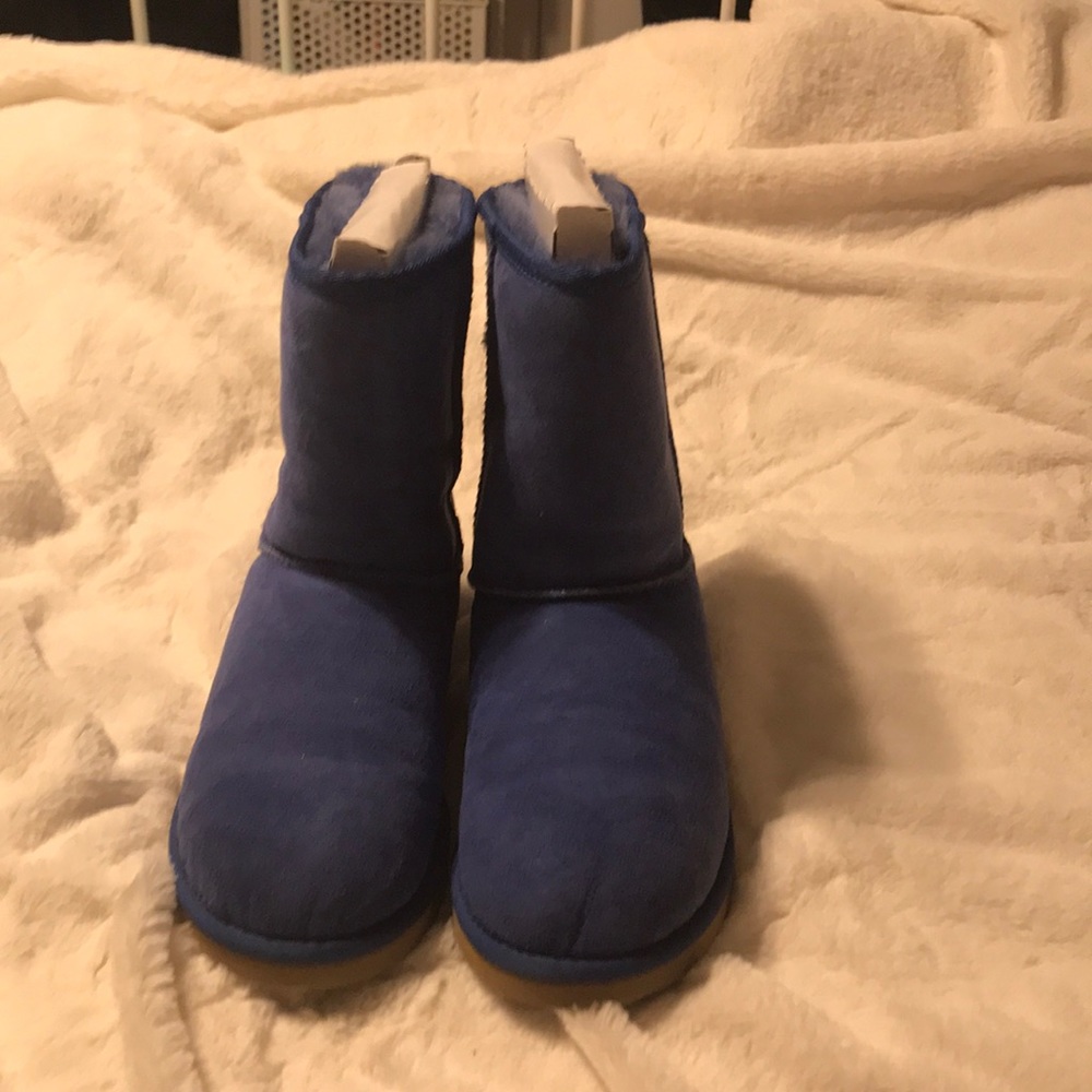 Blueish periwinkle color Uggs